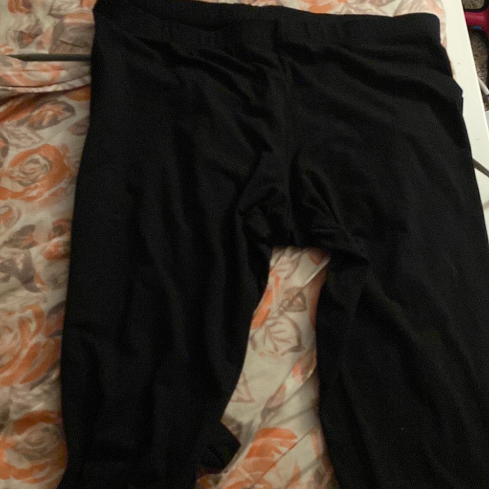 Black leggings